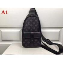 流行の注目ブランド ルイ ヴィトン LOUIS VUITTON 2026【SALE！】 ショルダーバッグ 2色可選