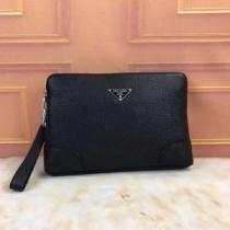 圧倒的人気新着 プラダ PRADA 有名人同じアイテム  クラッチバッグ  大胆...