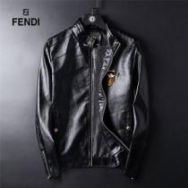 高級感漂わせる フェンディ FENDI 逸品フェイクファー製のコート2026年秋...