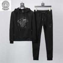 絶妙な新商品 ヴェルサーチVERSACE 2026新品入荷 上下セット高感度アイ...