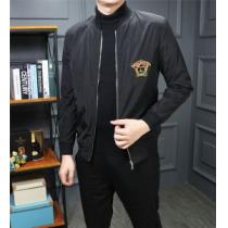 2026【SALE！】ブルゾン ヴェルサーチ超お買い得 VERSACE 海外限定...