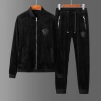 2026新品入荷 ジンシロン セット 最近人気一番！ヴェルサーチVERSACE ...