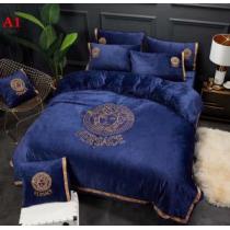 3色可選 寝具 4点セット 魅力をプラスヴェルサーチVERSACE 今季爆発的な...