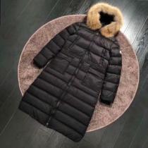 オシャレを満喫できるモンクレールお買い得 MONCLER ダウンジャケット202...