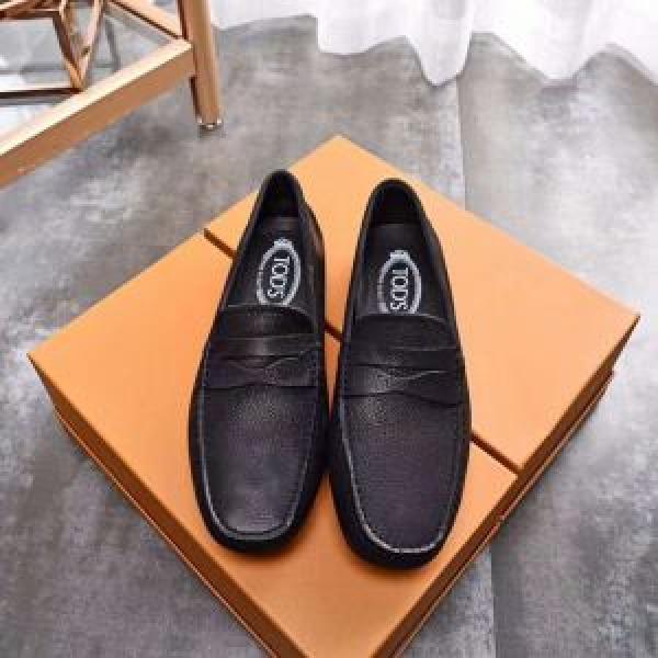 ローファー 毎年流行り定番アイテムおすすめ トッズ TOD'S 2026秋冬の定番新品到来!