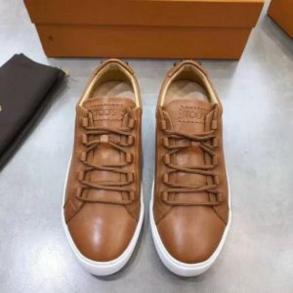 有名人同じアイテム 2026最高ランキング  スニーカー トッズ TOD'S 超お買い得