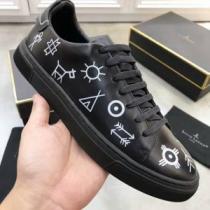 ルイ ヴィトン 圧倒的人気新着 LOUIS VUITTON 期間限定セール スニーカー 2026人気の主流アイテム