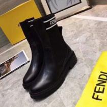 今年人気定番 FENDI フェンディ ショートブーツ 2026新品入荷 秋季超人...