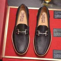 １８新作ユニセックス カジュアルシューズ FERRAGAMO サルヴァトーレフェ...