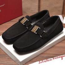 流行の注目ブランド FERRAGAMO サルヴァトーレフェラガモ カジュアルシュ...