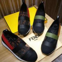 今季爆発的な人気 FENDI フェンディ ランニングシューズ 2色可選 目前の注...