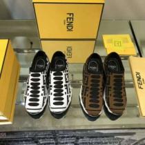 FENDI フェンディ ランニングシューズ 2色可選 秋冬超人気の最新作 絶妙な...