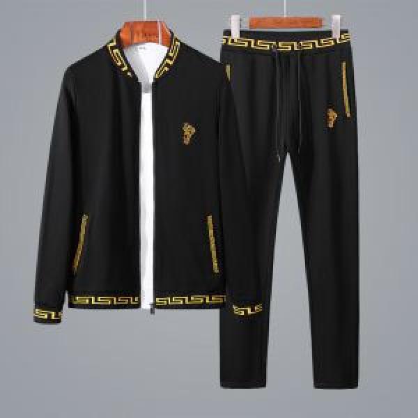 話題の新作到着！ 今年っぽくNEWファッション VERSACE ヴェルサーチ 上下セット 2色可選