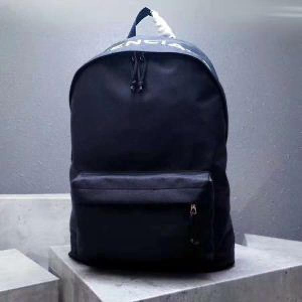 18ＳＳ美品 バレンシアガ 上品でファッション BALENCIAGA リュック  ファッションの最先端！