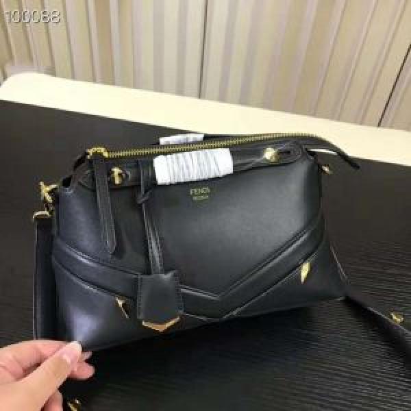 ショルダーバッグ 美品*入手困難 フェンディ秋季超人気アイテム FENDI 3色可選 絶妙な新商品