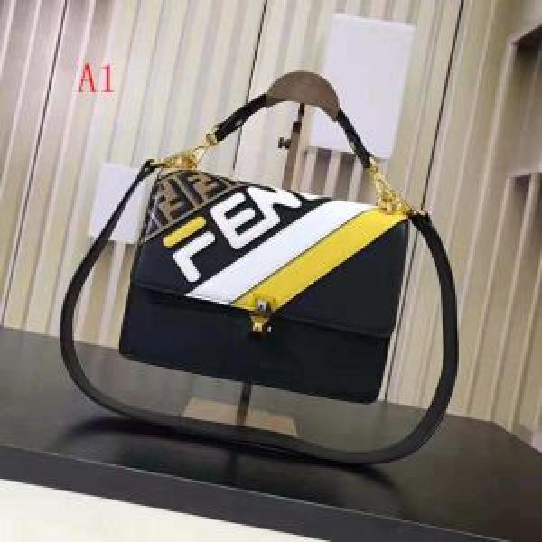 快適さと洗練された表情 ショルダーバッグ 新季度 4色可選 フェンディ FENDI  海外先行発売！