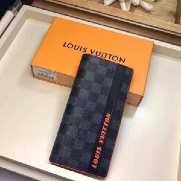 超お買い得 二つ折り財布 お買い得 LOUIS VUITTON ルイ ヴィトン 2026秋冬の定番新品到来!