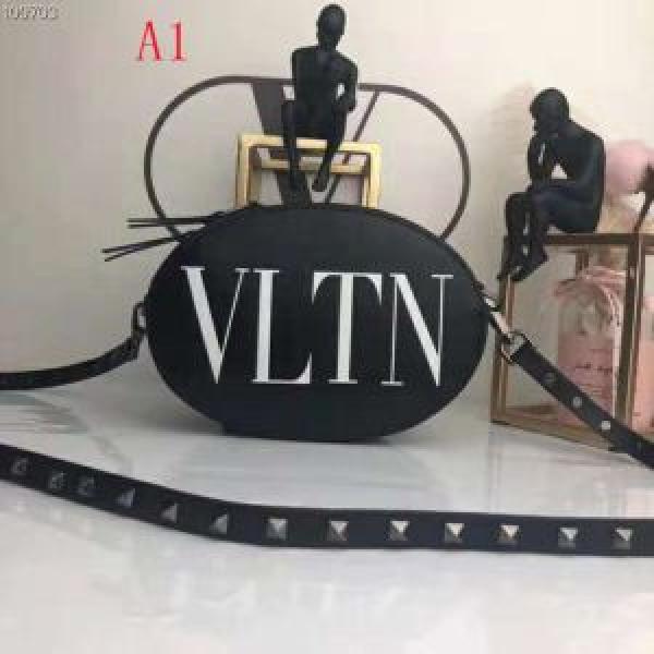 VALENTINO ヴァレンティノ ショルダーバッグ 4色可選 2026秋冬の定番新品到来! 秋冬トレンド