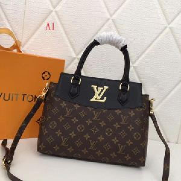 2026人気の主流アイテム 話題の新作到着！ LOUIS VUITTON ルイ ヴィトン ンドバッグ 3色可選