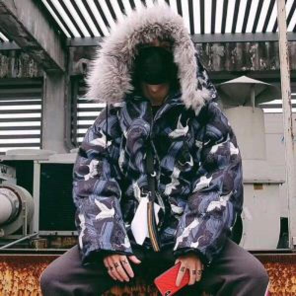 今年っぽくNEWファッション 人気デザインで欲しい SUPREME シュプリーム 秋のお出かけに最適 3色可選