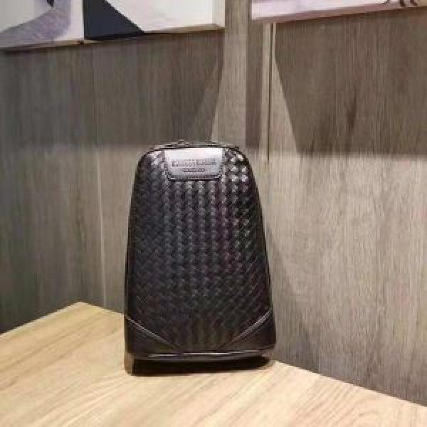 大人っぽく知的な ボッテガ ヴェネタ BOTTEGA VENETA 今季大人気新作登場 ウエストポーチ 希少価値大
