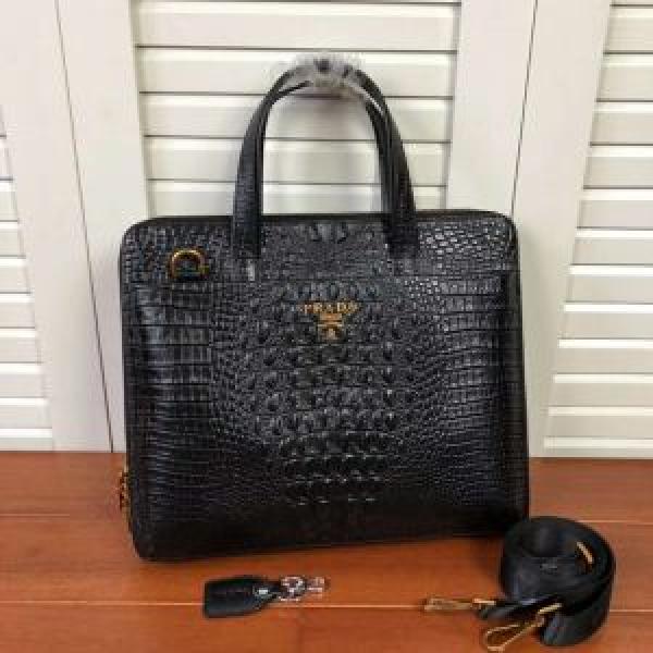 手持ち&ショルダー掛け定番品質保証 プラダ2026年秋冬入荷 PRADA 個性的なモデル