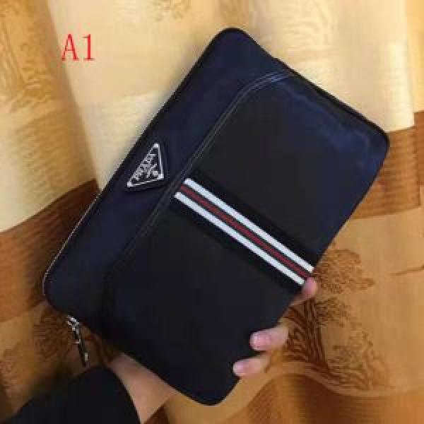 2026新品入荷 2色可選 ポーチ プラダ PRADA 毎年流行り定番アイテムおすすめ