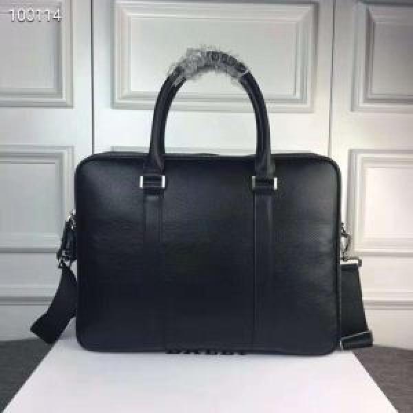 高級感が漂う PRADA 手持ち&ショルダー掛け流行っているプラダ2026秋冬の定番新品到来!
