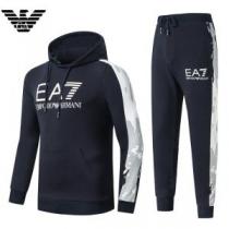 暖かな着心地 アルマーニ ARMANI2026年秋冬入荷  2色選択可 旬のアイテム 上下セット