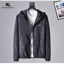 流行の注目ブランド バーバリー2026新品入荷  BURBERRY ハーフコート...