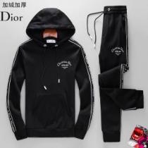 数量限定再入荷 ディオール 2026秋冬の定番新品到来! DIOR 上下セット有...