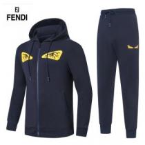 3色可選 人目を引く存在感 フェンディ今季新作登場  FENDI 上下セット超目...