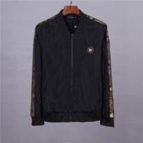 ブルゾン 秋季超人気アイテム 目前の注目ブランド VERSACE ヴェルサーチ ...