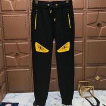 圧倒的人気新着 スエットパンツ高級感が漂う FENDI フェンディ2026秋冬の...