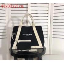ネット販売限定 バレンシアガ BALENCIAGA ショルダーバッグ 多色可選 2026【SALE！】