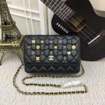 化粧バッグ 18ＳＳ美品 CH売上ランキング1位  CH 高品質な 上品キレイ