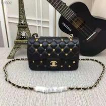 稀少*入手困難 CH CH 注目美品 ミニバッグ 2026年秋冬シーズン