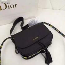 ショルダーバッグ 海外先行発売！今季新作登場 3色可選 ディオール DIOR 主...