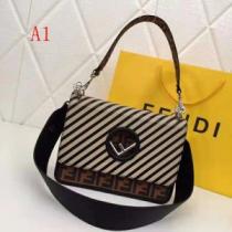カジュアルスタイルに フェンディ FENDI 期間限定セールショルダーバッグ  2色可選