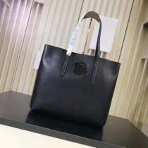 秋冬超人気の最新作 フェンディ FENDI ショルダーバッグ 上品でベーシック