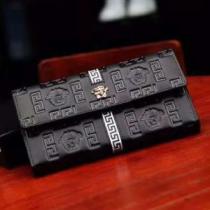 秋冬セール VERSACE オシャレを満喫できる ヴェルサーチ 長財布 2026最高ランキング