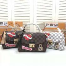 LOUIS VUITTON ルイ ヴィトン ショルダーバッグ 3色可選 毎年流行...