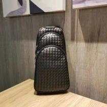 ウエストポーチ 超人気美品 ボッテガ ヴェネタ 新季度 BOTTEGA VENETA 2026年秋冬入荷