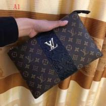 LOUIS VUITTON 人気急上昇中 ルイ ヴィトン 大人キレイめ  ポーチ...