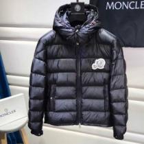 海外限定評価いい MONCLER モンクレール ダウンジャケット 新作コレクショ...