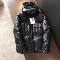 新着アイテム最新 お得なレアアイテムが多数 注目なアイテム MONCLER モン...