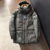お得なレアアイテムが多数 非常に人気の高い  MONCLER モンクレール ダウ...