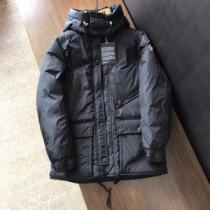 ストリートで人気の高い お得なアイテムを販売 MONCLER モンクレール ダウ...