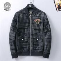 ヴェルサーチ VERSACE ブルゾン ストリートで人気の高い お得なレアアイテ...