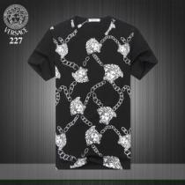 VERSACE ヴェルサーチ 半袖Tシャツ 3色可選 2026年の春夏に着たい ...